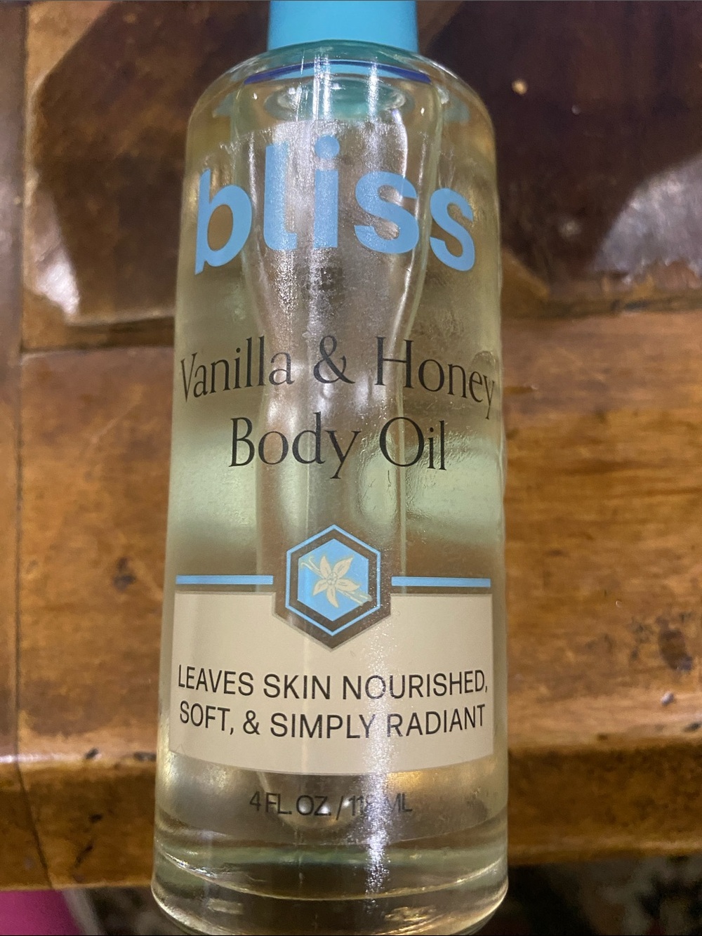 3 Body oil - Bliss Vanilla & Honey, Coastal Cream and Tropical Petals Body Oil - Picture 3 of 6